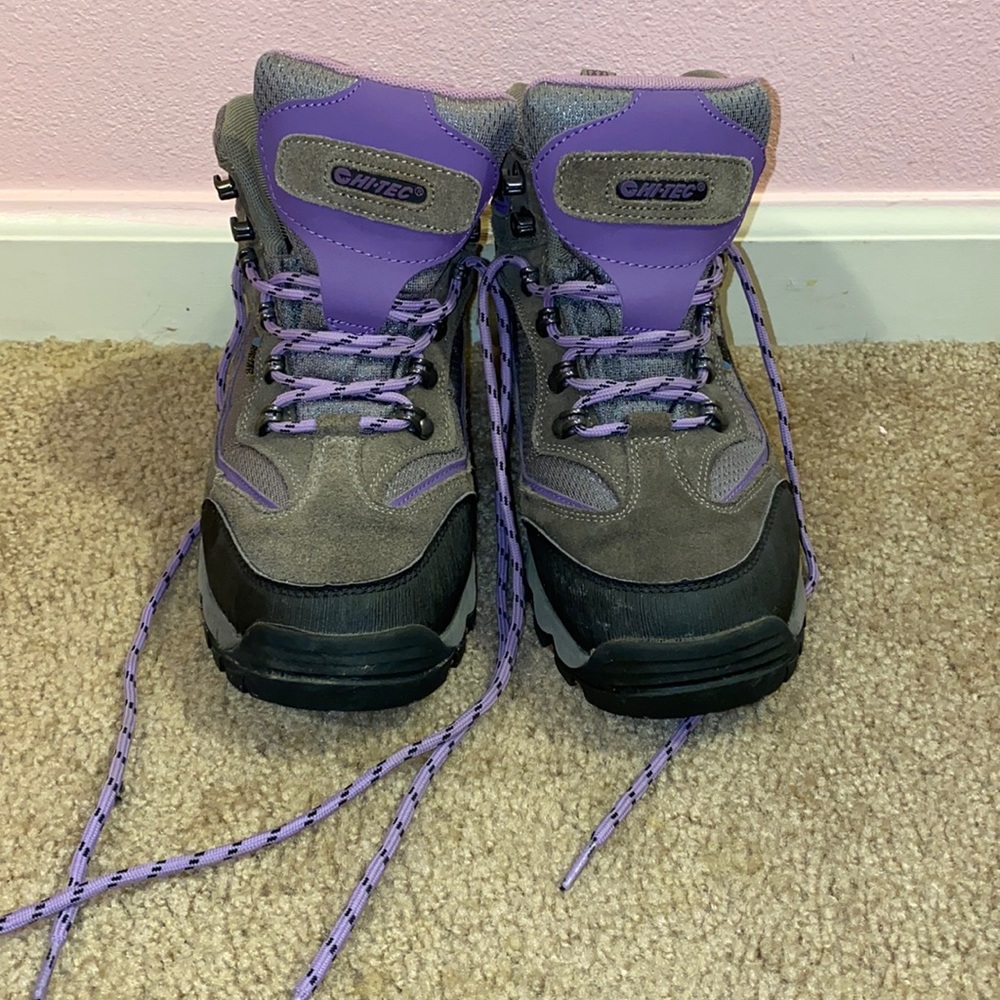 Some snow/ hiking boots